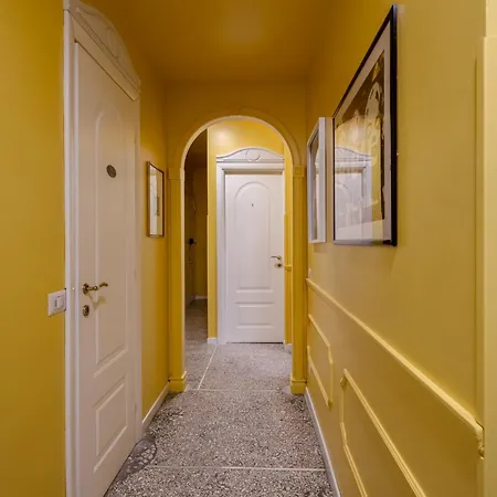 לינה וארוחת בוקר Anturium 4*